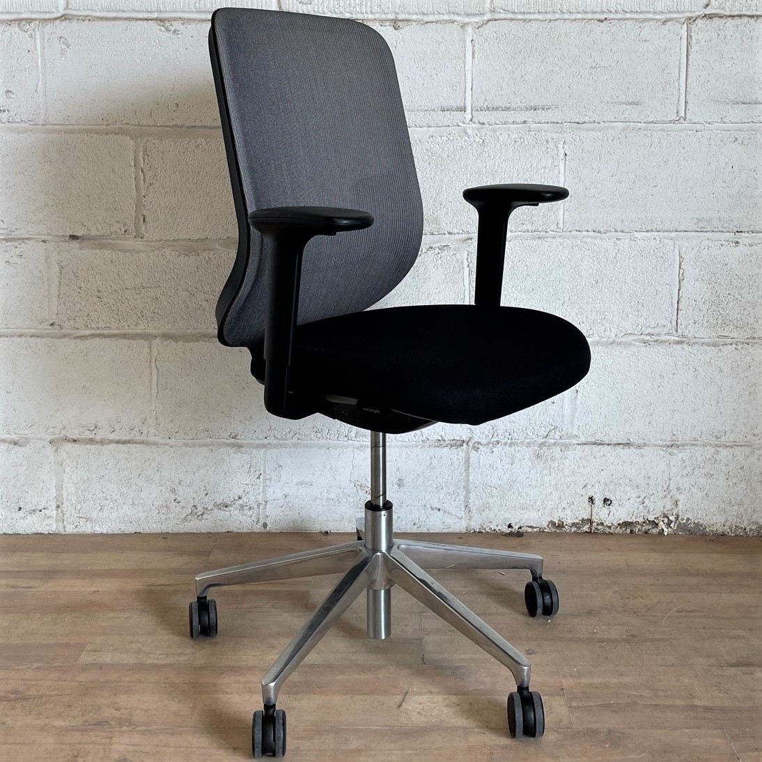 ORANGEBOX Do Mesh-Back Task Chair 2196 | Allard Office Furniture