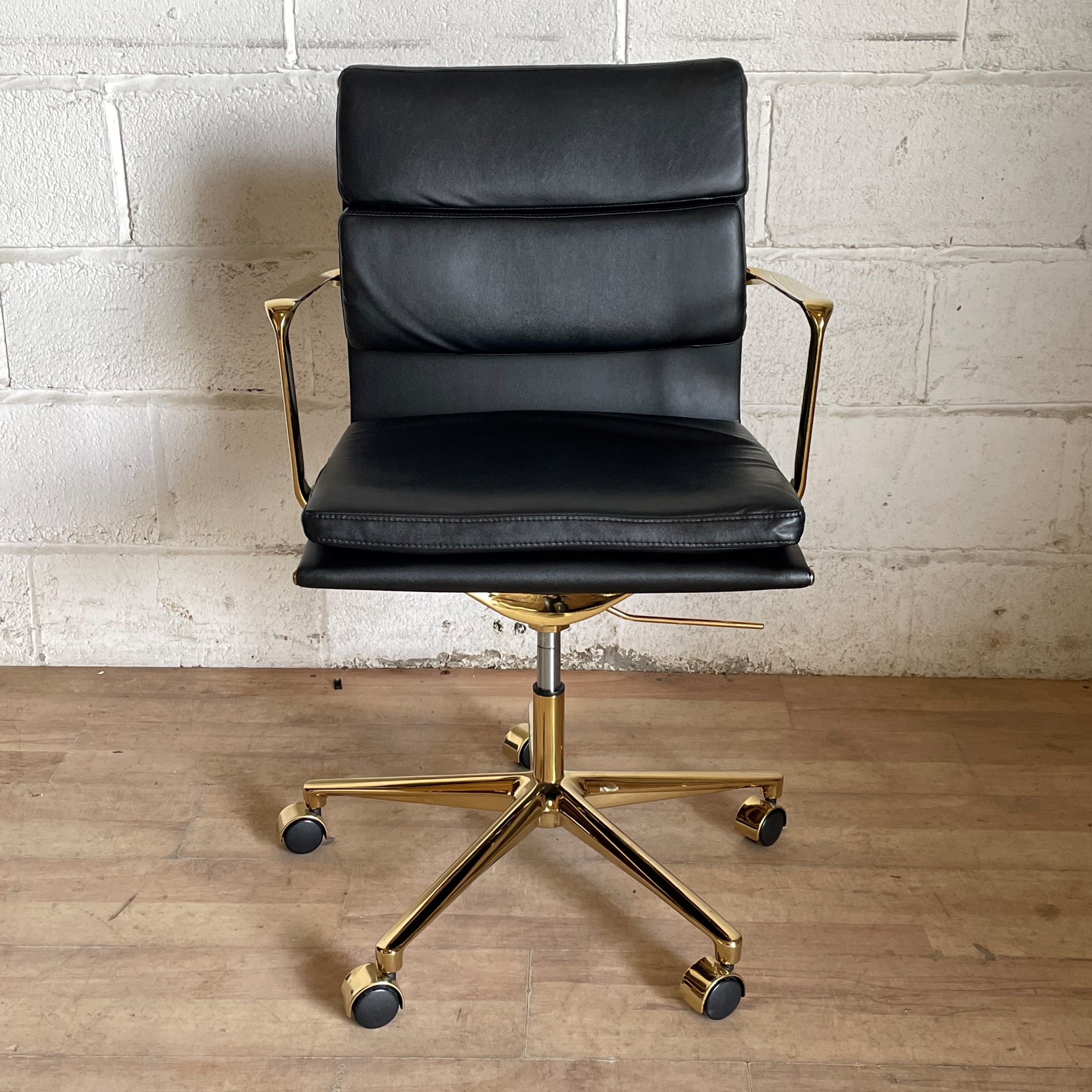Eames Style Swivel Chairs 1138 | Used Office Chairs | Allard Office